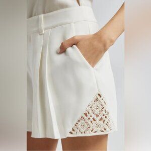 🆕 Cinq á Sept Corinna Lace Inset Shorts in Ivory Size 8